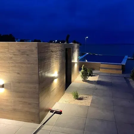 Jimmys Direkt Am Und Beheiztem Pool * Privlaka (Zadar)