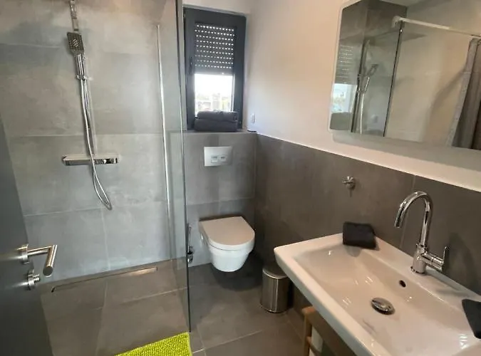 Appartement Jimmys Direkt Am Und Beheiztem Pool Privlaka (Zadar)