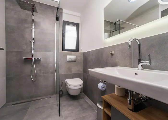 Jimmys Direkt Am Und Beheiztem Pool Appartement *