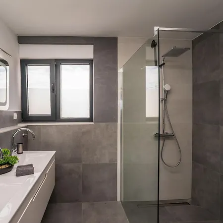 Jimmys Direkt Am Und Beheiztem Pool Appartement *