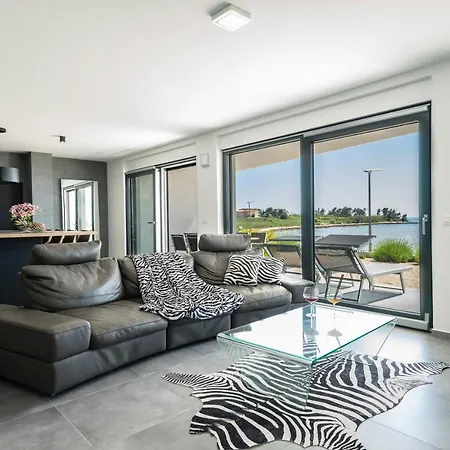Appartement Jimmys Direkt Am Und Beheiztem Pool Privlaka (Zadar)