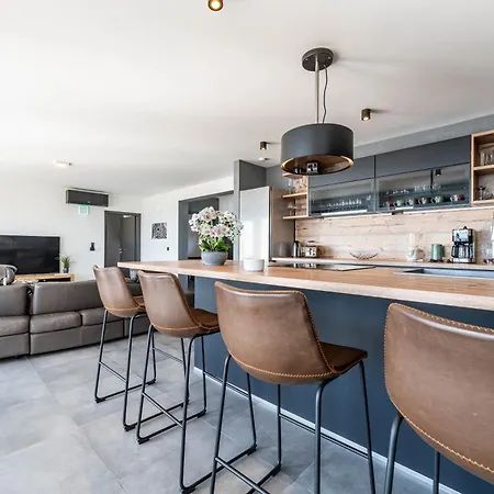 Jimmys Direkt Am Und Beheiztem Pool Appartement Privlaka (Zadar)