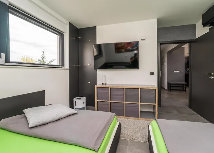 Apartman Jimmys Direkt Am Und Beheiztem Pool *