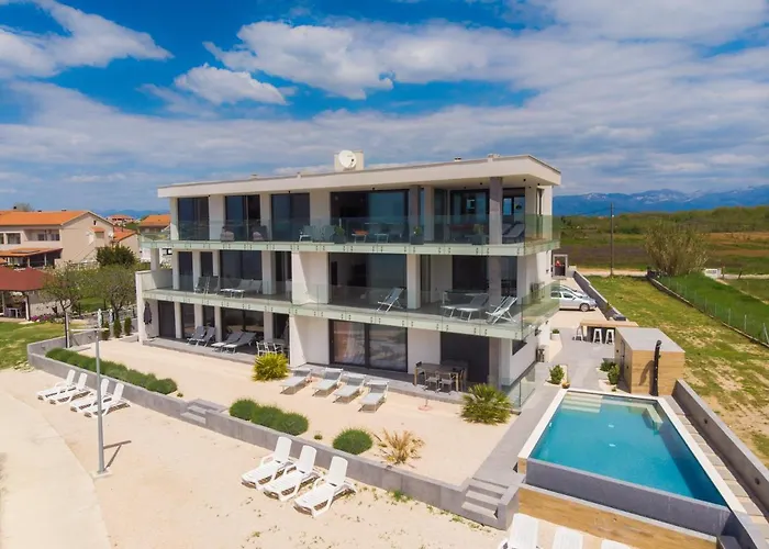 Apartmán Jimmys Direkt Am Und Beheiztem Pool Privlaka (Zadar)