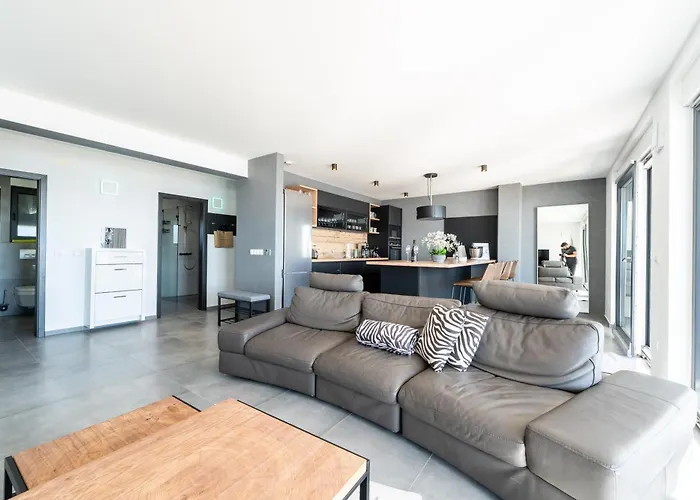 Jimmys Direkt Am Und Beheiztem Pool